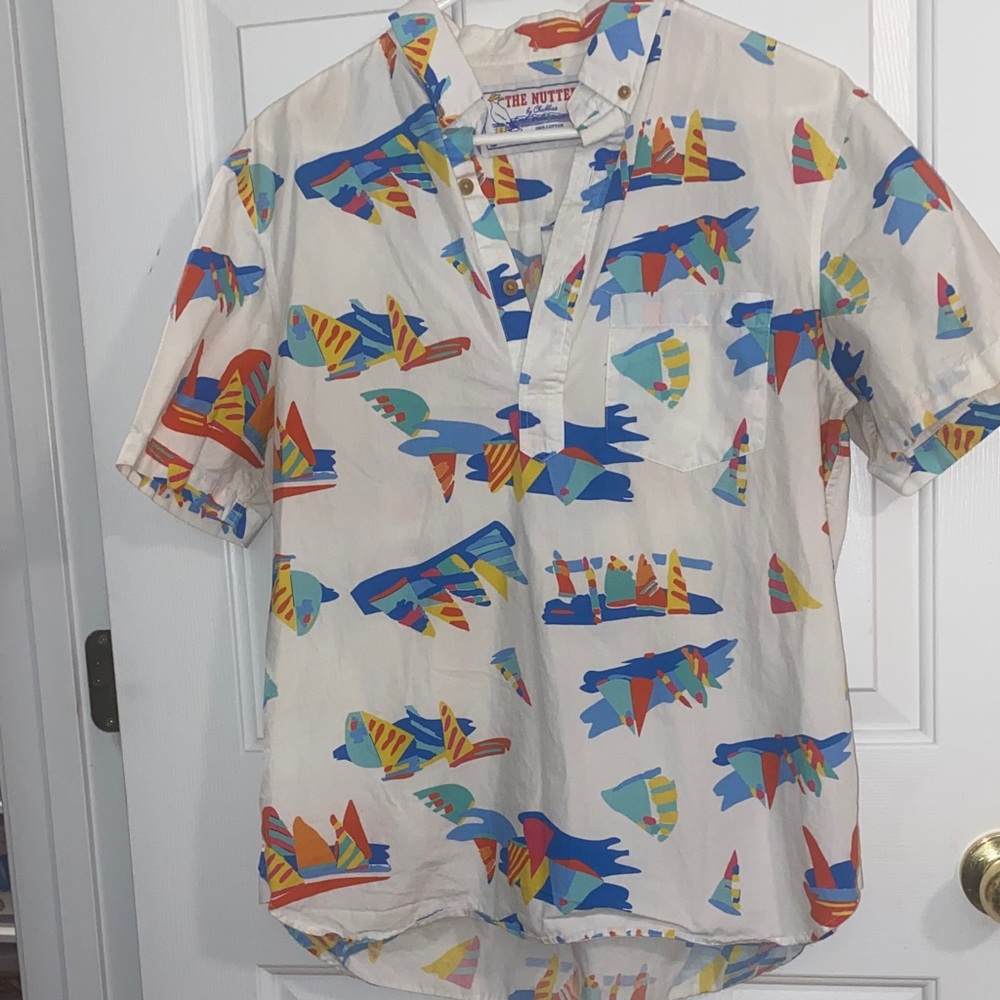 chubbies Cream Short-Sleeve Button-Down with Multicolor Sailboat Print